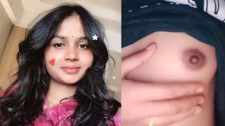 Hot Indian Girl Showing Boobs On Video Watch Till End