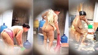 Busty Bhabhi Bathing Secretly Captured By Neighbour Viral Leak